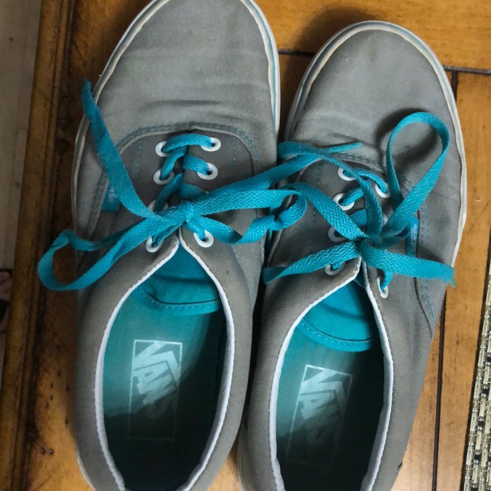 Vans - Picture 4 of 4